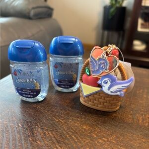 Bath & Body Works Disney Snow White PocketBac Hand Sanitizer Lot Holder